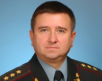 Янукович звільнив командувача Сухопутних військ Геннадія Воробйова