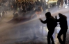 В Турции водометами разогнали людей, которые вышли на улицы против цензуры