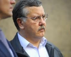 Никаких переговоров с Клюевым, кое-кто из оппозиции с ним сотрудничает - Гриценко