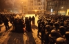 Снежная ночь почти позади: фоторепортаж с улицы Грушевского