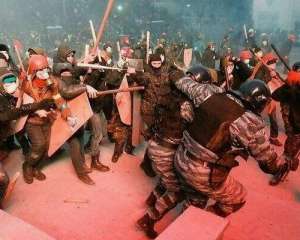 Офіційно: Протестуючий на Грушевського застрелений