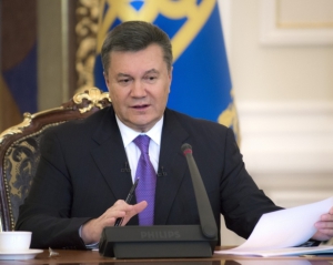 Пока на Грушевского убивают людей, Янукович рассказал о &quot;покращенни&quot;