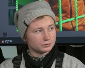 Беркут вывез в лес и избил волонтерку Майдана - активист
