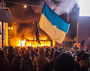 Політолог розповів коли можливе введення надзвичайного стану