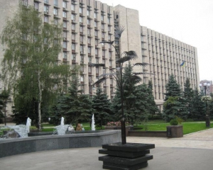 Донецька облдержадміністрація готова штурмувати сама себе