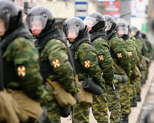 Посольство РФ называет провокацией информацию о прибытии в Киев российских спецназовцев