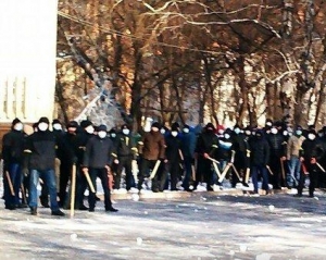 За ночь в Днепропетровске осудили 15 задержанных активистов
