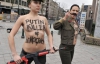 Путина в Брюсселе встретили голые Femen с усами Сталина