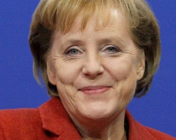 Меркель закликає українську владу прислухатися до Майдану