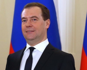 Медведев: Украина не погасила газовый долг, и еще хуже - не платит вообще