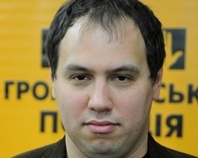 Гриценко заявляє, що влада влаштувала "полювання" за його сином