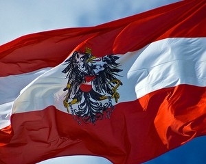 Австрія офіційно заперечила наявність її громадянства у Азарова, Арбузова і Клюєва