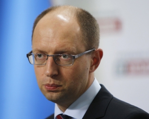 Яценюк готовий втратити рейтинг, аби "врятувати Україну" в кріслі прем'єра