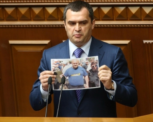 Захарченко не исключает, что взрыв в Доме профсоюзов произошел из-за "праворадикалов"