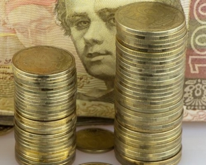 Эксперт рассказала, как сильно может упасть гривна в этом году