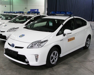 Toyota відкликає майже 2 мільйони &quot;Пріусів&quot;, серед яких і машини українських міліціонерів