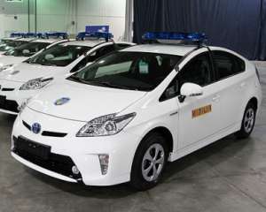 Toyota отзывает почти 2 миллиона &quot;Приусов&quot;, среди которых и машины украинских милиционеров