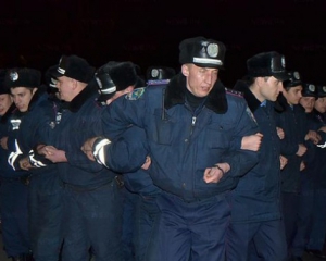 У главка милиции в Трускавце одновременно сломались 50 автомобилей - работники заблокированы