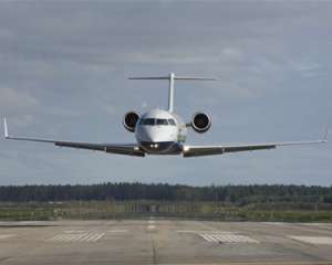 Пшонка уже сбежал, а Захарченко в "Жулянах" ждет чартер - СМИ