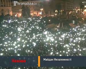 На Майдані продовжується прощання із загиблими героями
