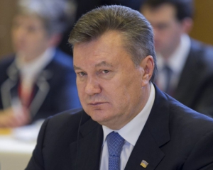 Янукович заховався в монастирі - нардеп
