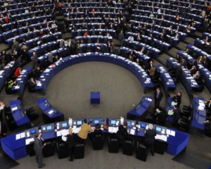 Украине надо срочно дать денежную помощь - резолюция Европарламента