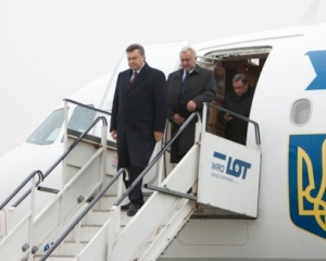 Самолет Януковича, под охраной истребителей, прилетел в Ростов-на-Дону - СМИ