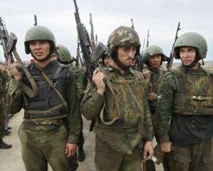 Россия подумывает ввести еще военных в Украину, чтобы защитить ЧФ и своих граждан в Крыму
