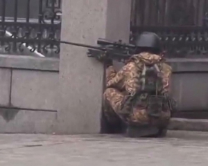 Министр МВД рассказал, кто расстреливал людей в центре Киева