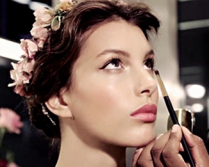 Легкий весняний макіяж від Dolce&amp;Gabbana