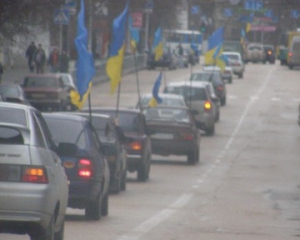 В Симферополе проходит автопробег за мир в Украине (онлайн-трансляция)