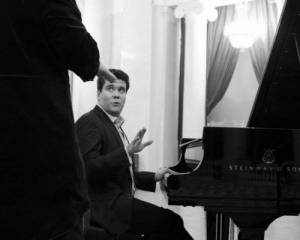 У Києві скасували виступ відомого піаніста з Росії, який підтримав дії Путіна в Криму