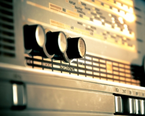 Неизвестные напали на передающий центр и отключили в Крыму радио