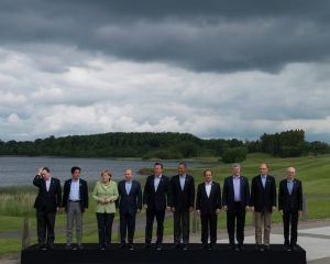 Россию не выгоняют из G8 - Меркель