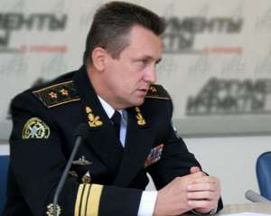 Адмирал увидел, как к границам Украины стягиваются вражеские силы