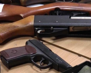 Во Львове сдали три тысячи единиц оружия похищенной из райотделов
