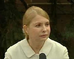 Яценюк залишиться прем&#039;єром у разі моєї перемоги - Тимошенко