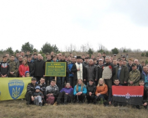 20 тысяч сосен посадили на Тернопольщине в честь Героев Майдана
