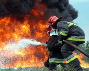 В Киеве горела высотка: один человек погиб, троих спасли