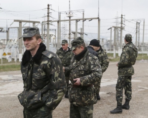 Дві тисячі українських військових не можуть залишити Крим, бо не мають грошей