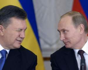 Янукович признался, что просил Путина о военной помощи