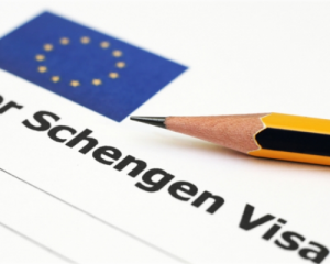 Украинцам стали чаще давать шенгенские визы