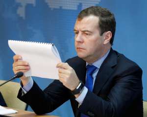Медведєв пригрозив Україні &quot;жорсткими заходами&quot; через асоціацію з ЄС