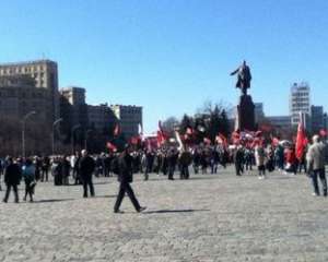 Силовики в Харькове окружили ОГА - ожидается штурм здания