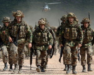 НАТО введе війська в Україну, якщо Росія захопить східні області - президент Чехії