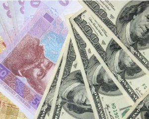 Українці забрали з банків 100 мільярдів гривень - ЗМІ