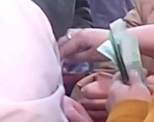 Луганские сепаратисты поделили деньги за захват СБУ