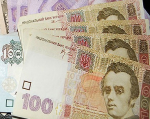 Гривня обвалилася до 12,15 грн/$ - міжбанк