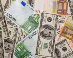 Долар по 13,2 гривні та євро по 18,3 - міжбанк встановив нові антирекорди