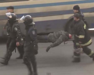 &quot;Есть свидетельства, что на Майдане отрезали головы четырем, а не одному&quot; - активист